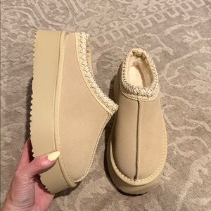 Amazon Women's Tan Platform Slip-On Clog Mules